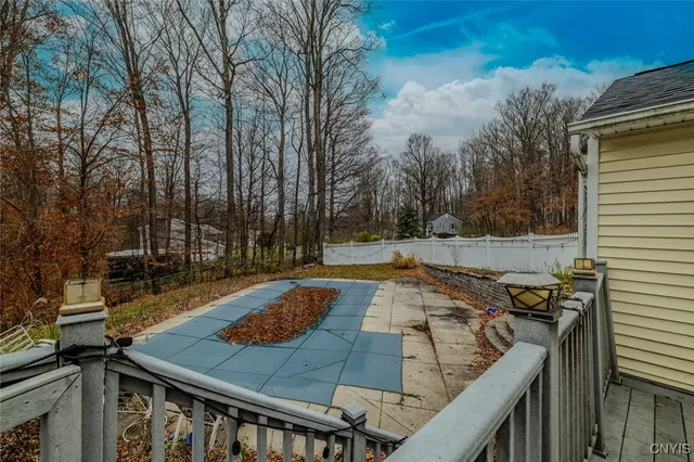 $449,000 | 232 Windcrest Drive, Camillus, NY 13031