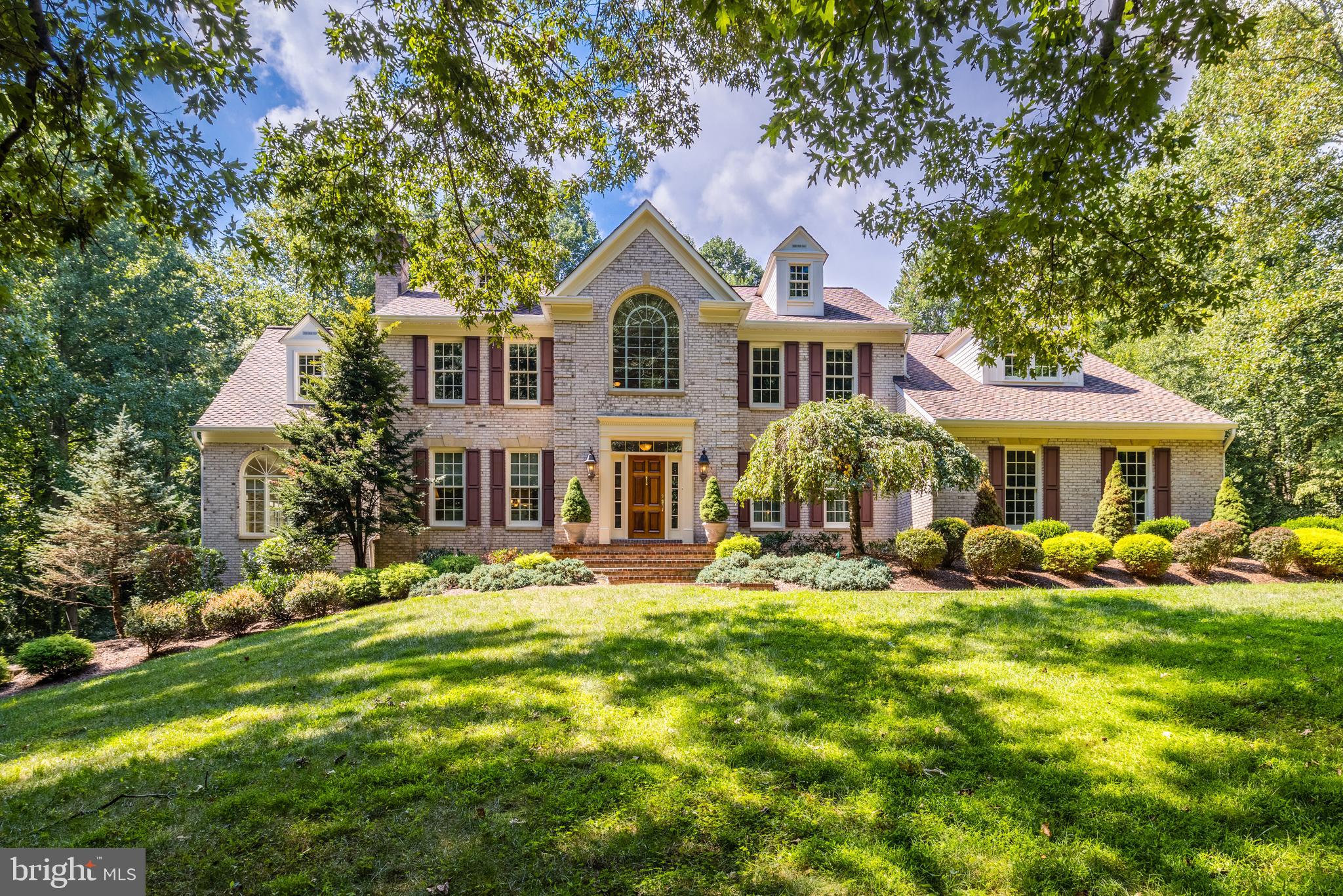 5501 West Ridge View Drive Fairfax, VA 22030 - Photo 1 of 83