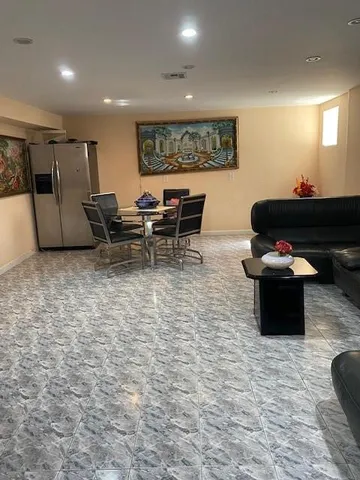 $1,800,000 | 34 Amherst Street | Manhattan Beach