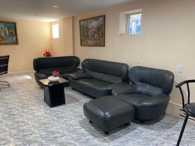 $1,800,000 | 34 Amherst Street | Manhattan Beach