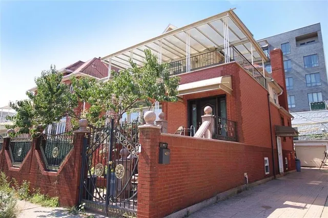 $1,800,000 | 34 Amherst Street | Manhattan Beach