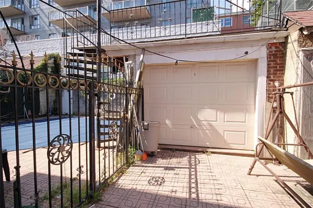 $1,800,000 | 34 Amherst Street | Manhattan Beach