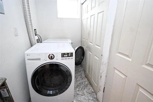 $1,800,000 | 34 Amherst Street | Manhattan Beach