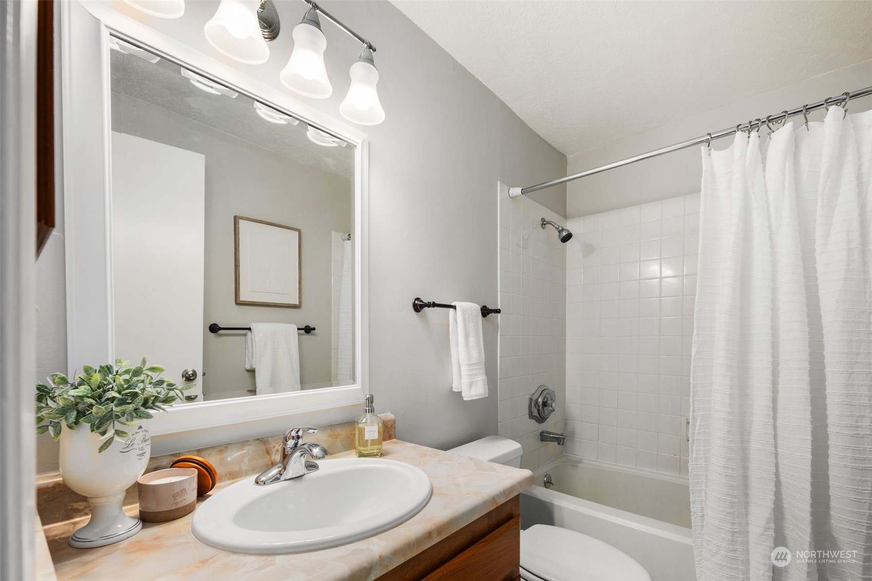 2607 Northeast 4th Street, Unit 228 Renton, WA 98056 - Photo 3 of 26