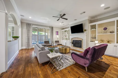 $1,299,000 | 4920 Cedar Street, Bellaire, TX 77401