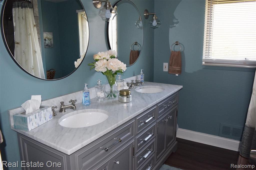 2706 Powderhorn Ridge Road Rochester Hills, MI 48309 - Photo 26 of 48