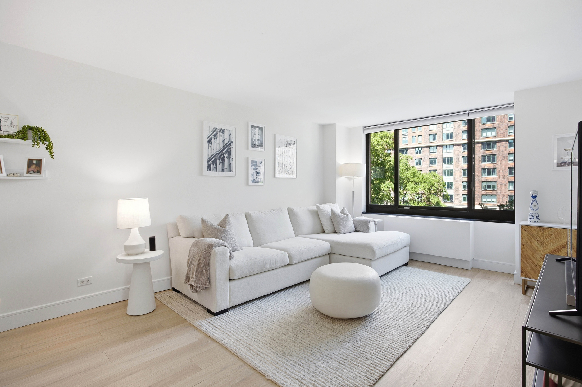 200 Rector Place, Unit 4U Manhattan, NY 10280 - Photo 2 of 18