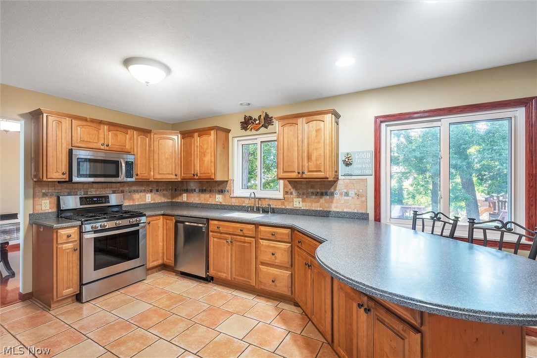 6980 Ames Road Cleveland, OH 44129 - Photo 12 of 33 Gallery Image 12