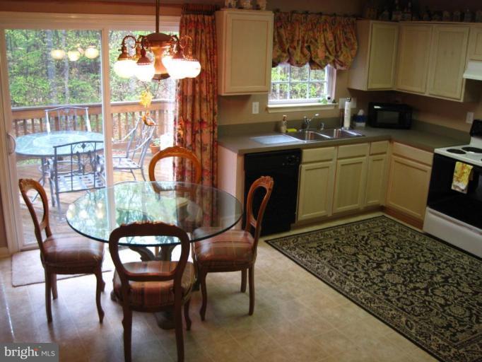 4606 Runnymeade Road Owings Mills, MD 21117 - Photo 6 of 23 Kitchen