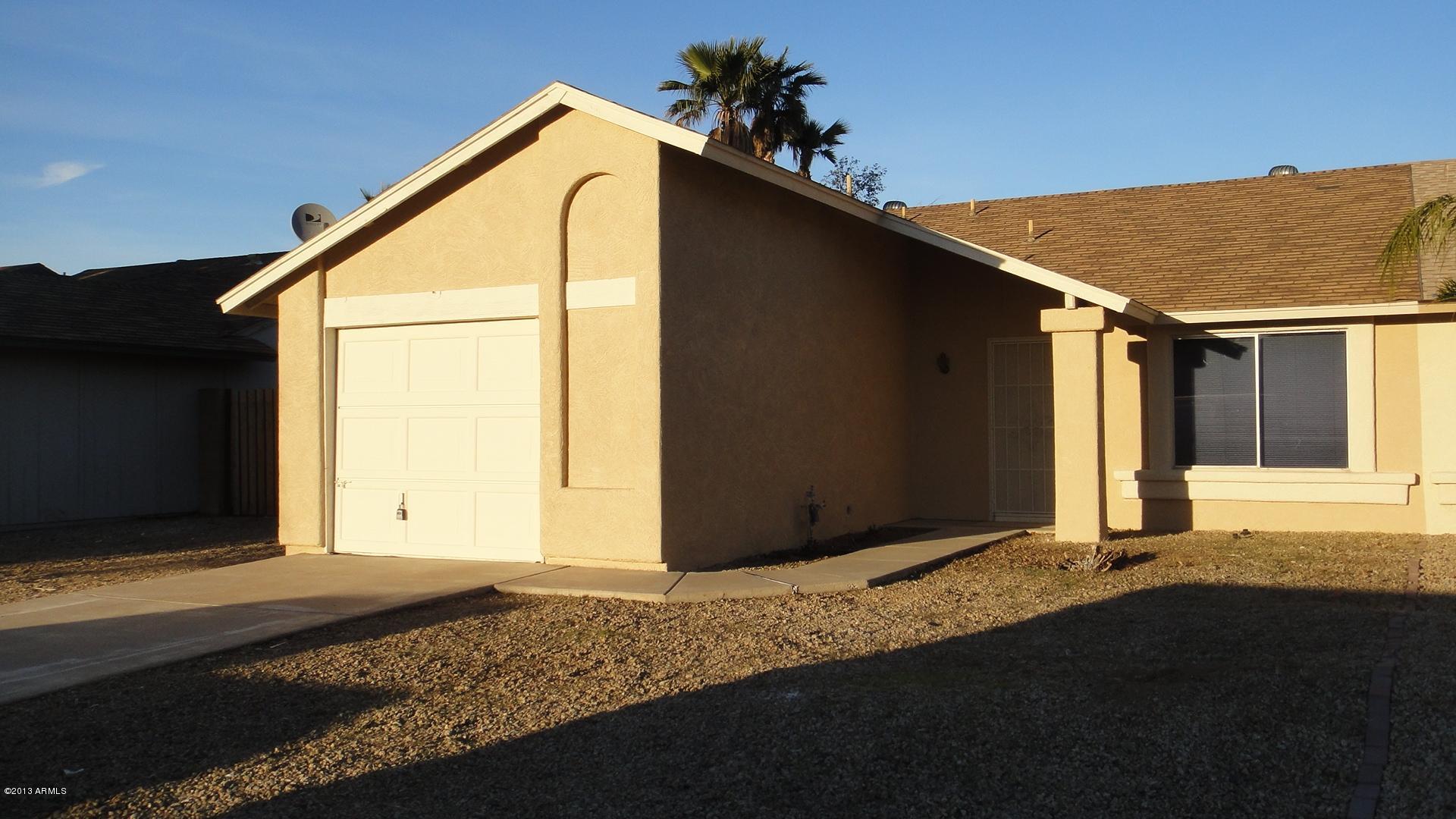 1754 East Grandview Road Phoenix, AZ 85022 - Photo 2 of 30 DSC03447