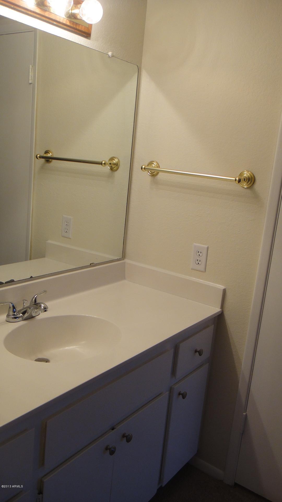 1754 East Grandview Road Phoenix, AZ 85022 - Photo 27 of 30 DSC03472