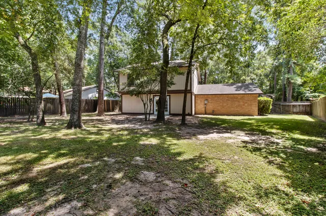 $2,000 | 11823 South Red Cedar Circle, The Woodlands, TX 77380