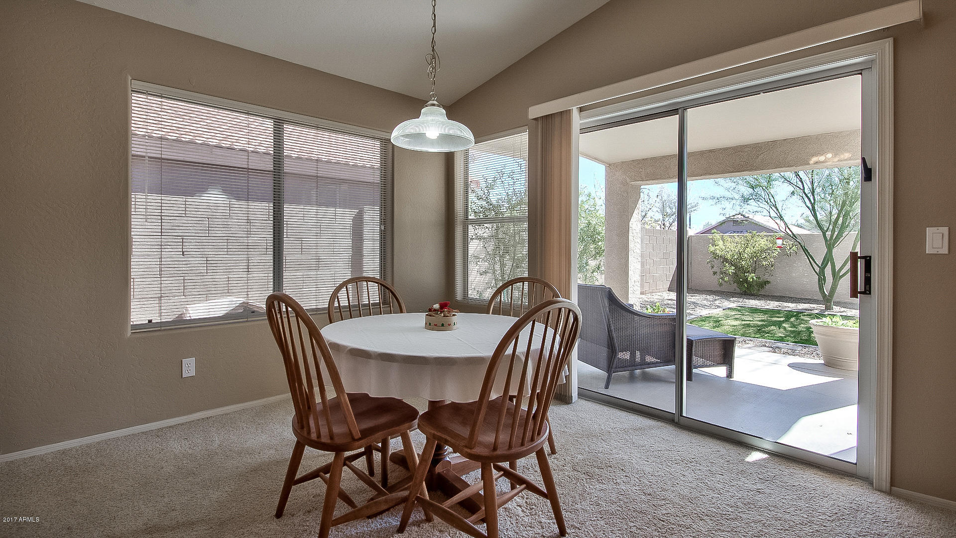 4305 East Raven Road Phoenix, AZ 85044 - Photo 8 of 26 10