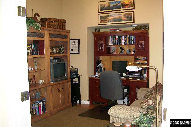 1635 Arboleda Drive Reno, NV 89521 - Photo 7 of 9