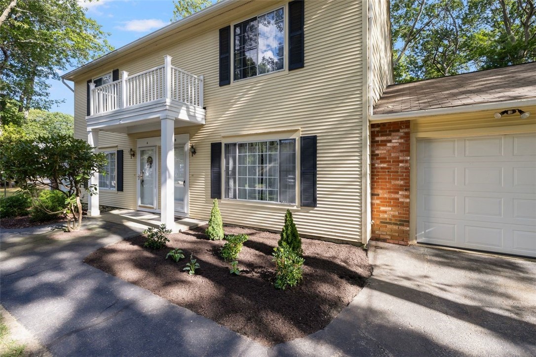 30 Eagle Run, Unit B Warwick, RI 02818 - Photo 2 of 50