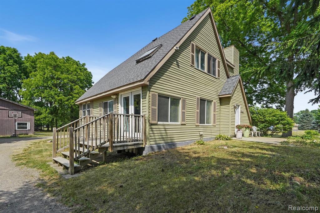 9340 West Grand River Road Fowlerville, MI 48836 - Photo 2 of 19 Gallery Image 2