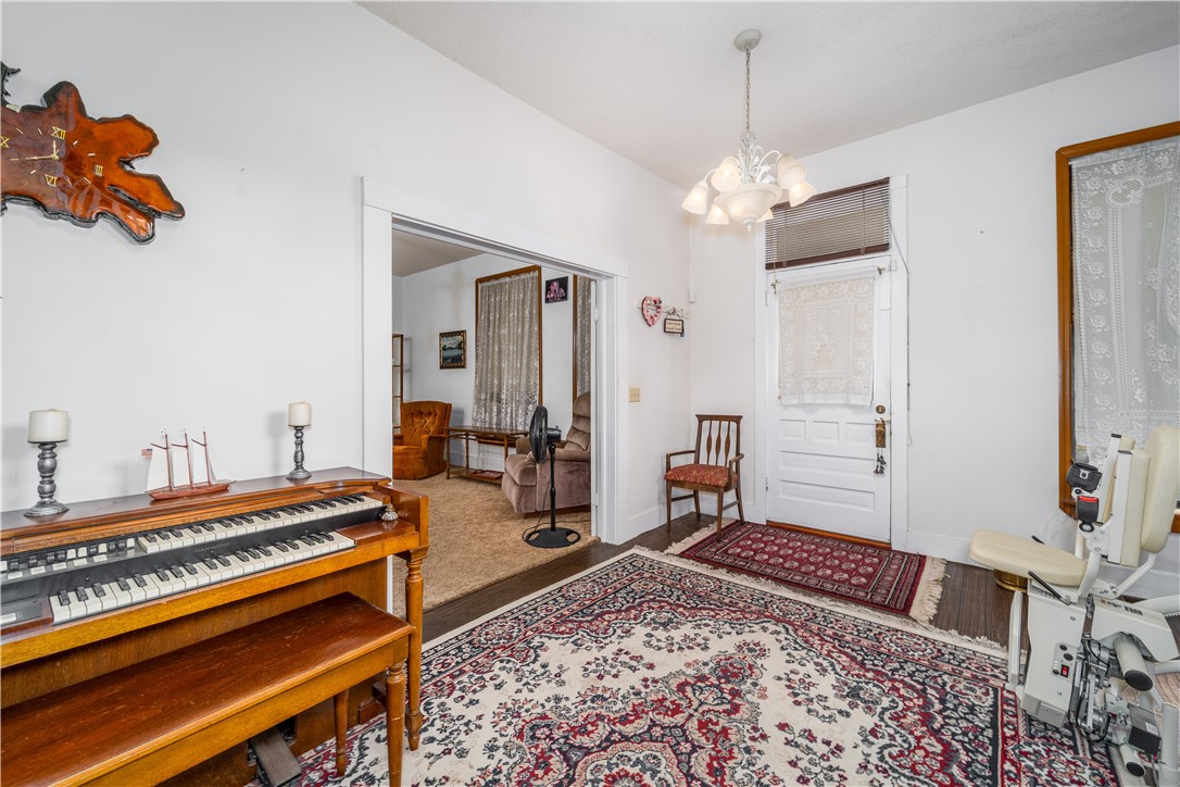 212 Butler Street Waycross, GA 31501 - Photo 8 of 35