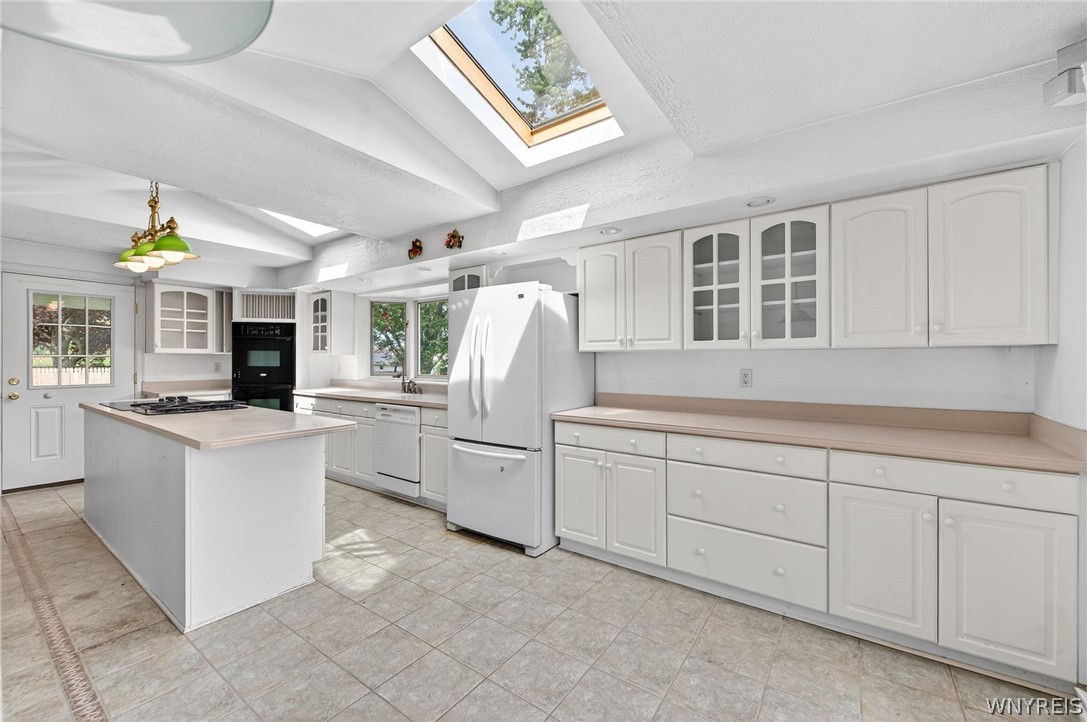 7706 St Joseph Road Niagara, NY 14304 - Photo 12 of 48