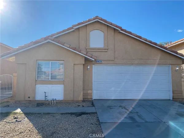 $2,100 | 12382 Wedgewood Lane, Victorville, CA 92395