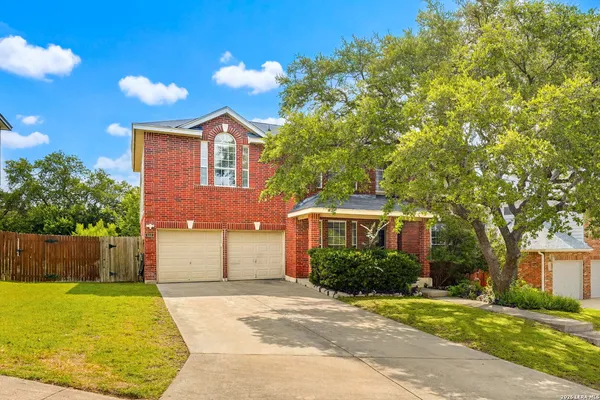 $3,195 | 422 Pease Hollow, San Antonio, TX 78258