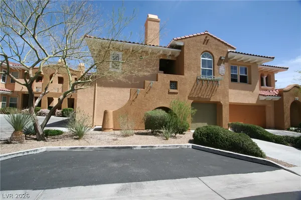 $2,200 | 820 Canterra Street, Unit 2052, Las Vegas, NV 89138