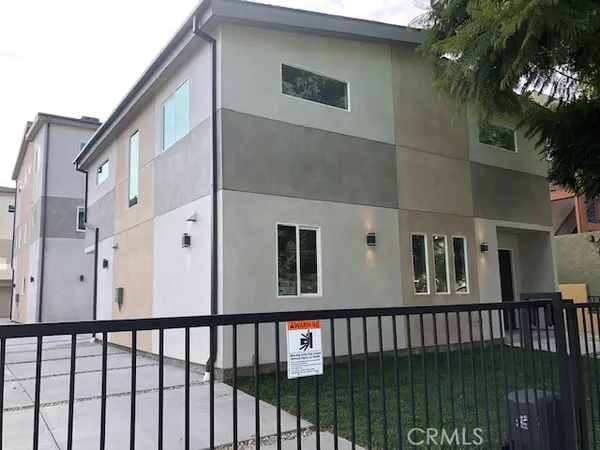 $3,995 | 14126 Sylvan Street, Van Nuys, CA 91401