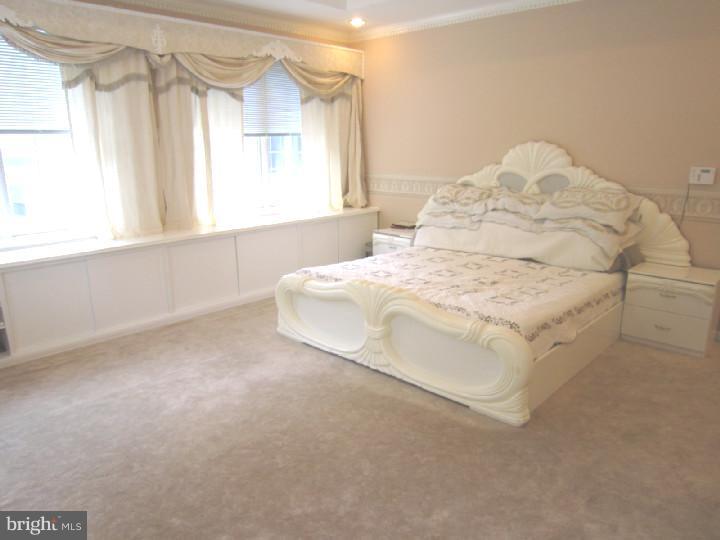 9305 Cloverly Road Philadelphia, PA 19114 - Photo 12 of 25 Gallery Image 12