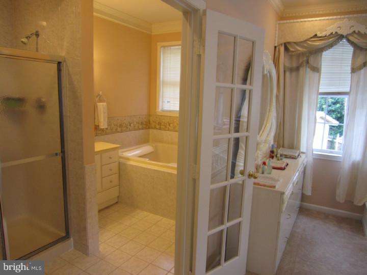 9305 Cloverly Road Philadelphia, PA 19114 - Photo 14 of 25 Gallery Image 14