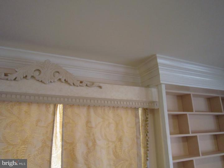 9305 Cloverly Road Philadelphia, PA 19114 - Photo 7 of 25 Gallery Image 7