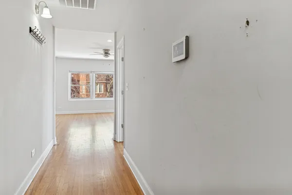 $2,000 | 7515 South Essex Avenue, Unit 2, Chicago, IL 60649