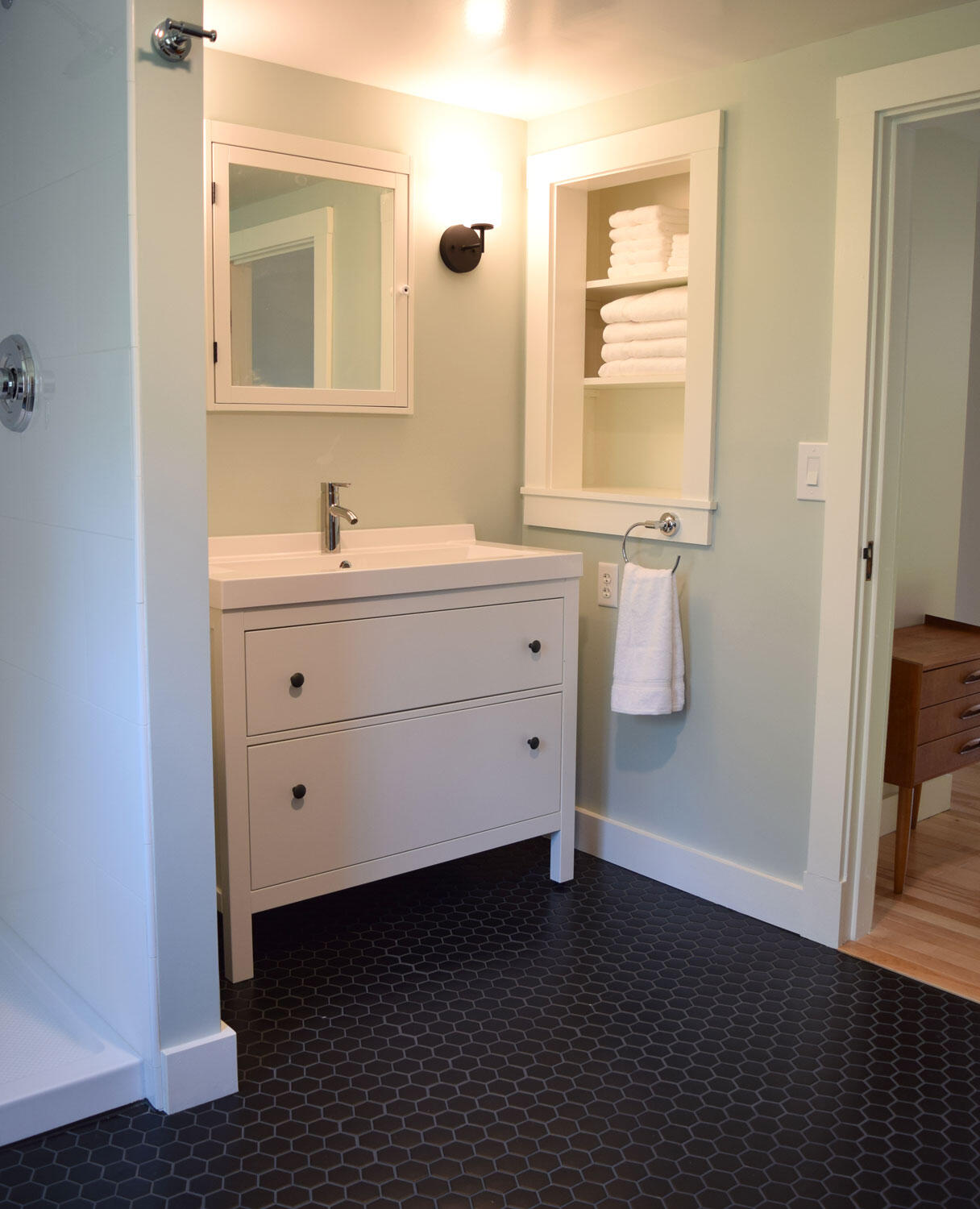 180 Main Street Cumberland Center, ME 04021 - Photo 42 of 55 upvanitylit