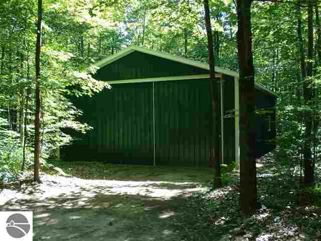 10346 East Remus Road Mount Pleasant, MI 48858 - Photo 31 of 33 1744028-30.JPG