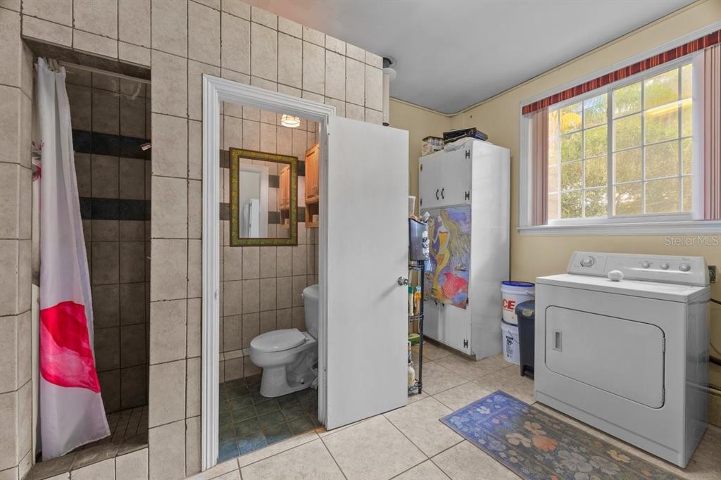 101 Orange Street Satsuma, FL 32189 - Photo 21 of 65 a view of bathroom with a sink and toilet