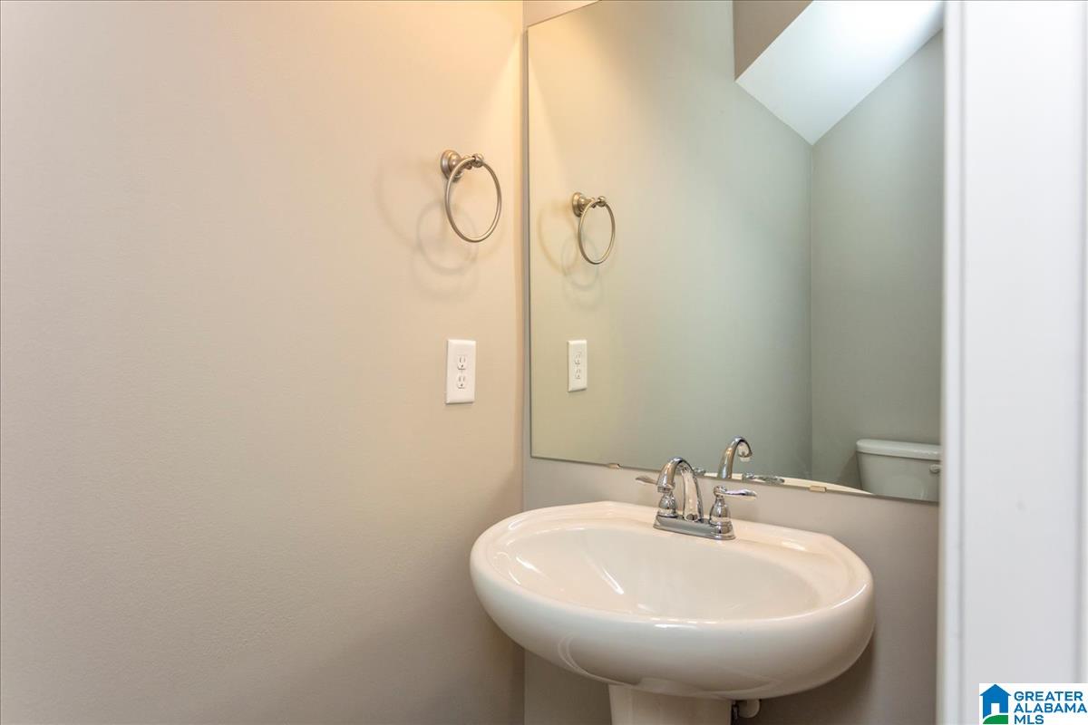 232 59th Street South Birmingham, AL 35212 - Photo 13 of 28