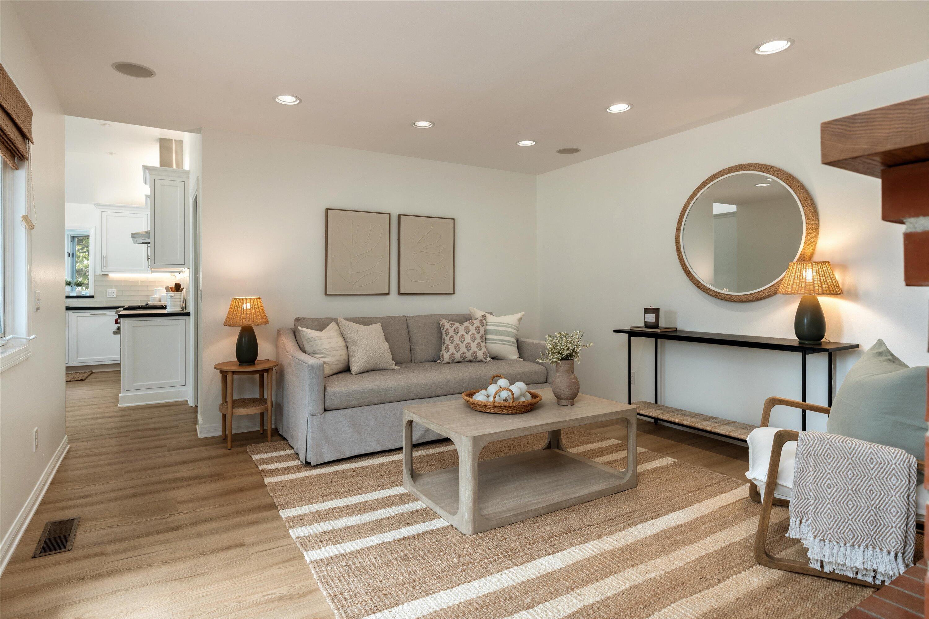 176 Toro Canyon Road Carpinteria, CA 93013 - Photo 15 of 40 Den