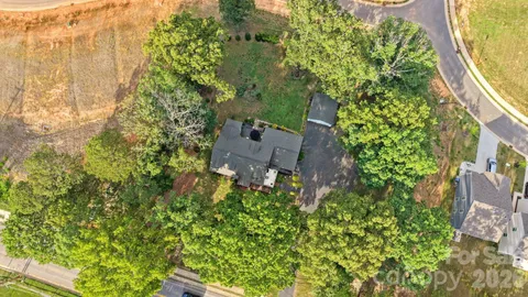 $474,900 | 1520 5th Street Northeast, Hickory, NC 28601
