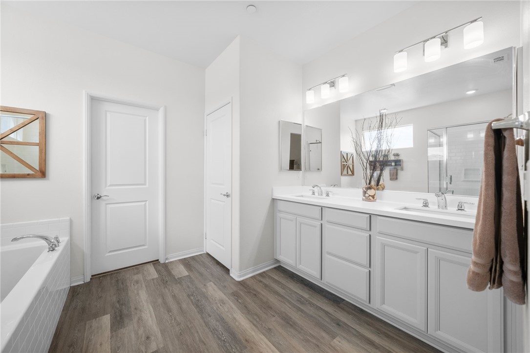 30154 Old Mill Road Menifee, CA 92584 - Photo 42 of 74 Primary bathroom