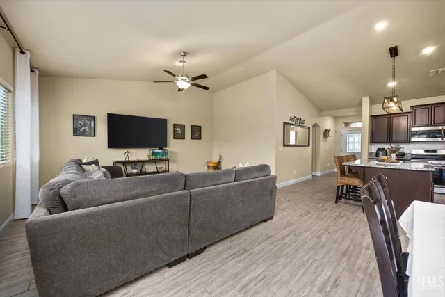 $440,000 | Undisclosed Address, Shafter, CA 93263