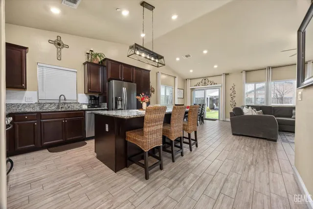 $440,000 | Undisclosed Address, Shafter, CA 93263