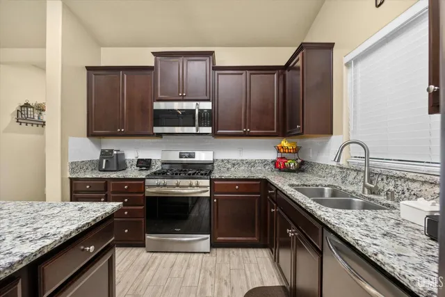 $440,000 | Undisclosed Address, Shafter, CA 93263