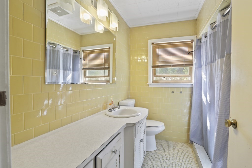 10 Point Street Haverhill, MA 01832 - Photo 10 of 25 Gallery Image 10