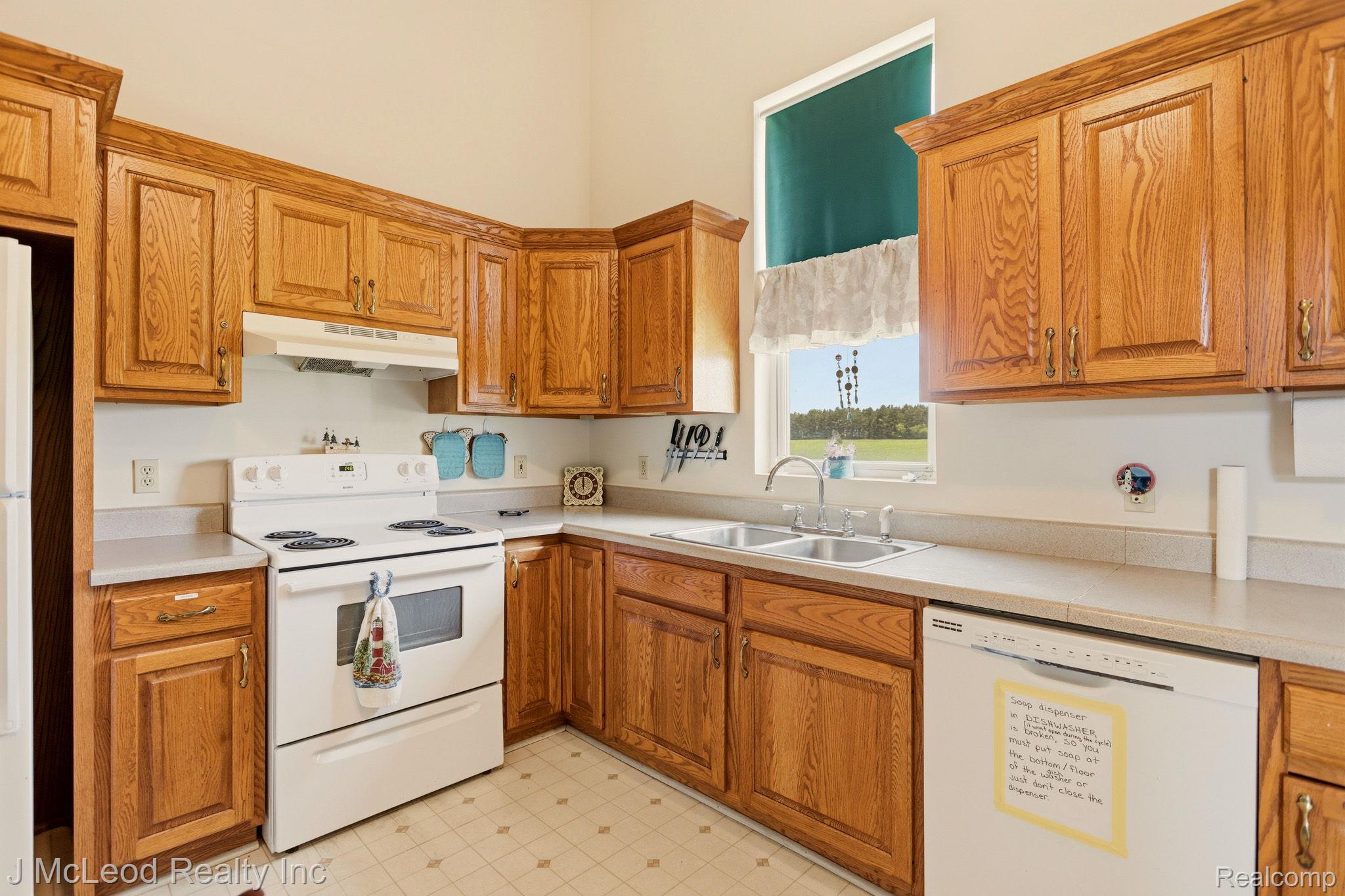 2515 East Akron Road Caro, MI 48723 - Photo 29 of 54 29-web-or-mls-2515 E Akron Rd-40.jpg