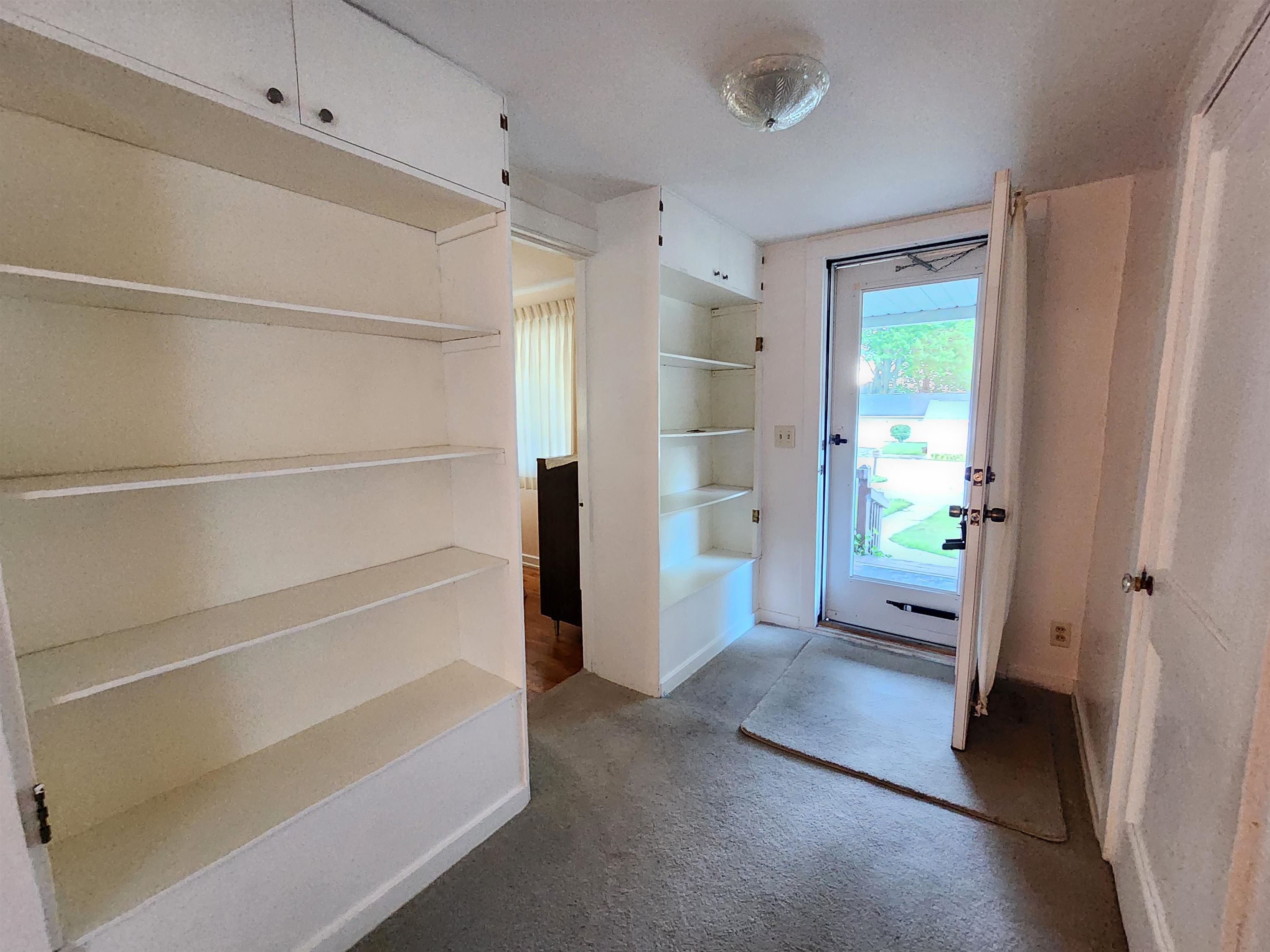 792 Bay Road Bay City, MI 48706 - Photo 7 of 24 Gallery Image 7