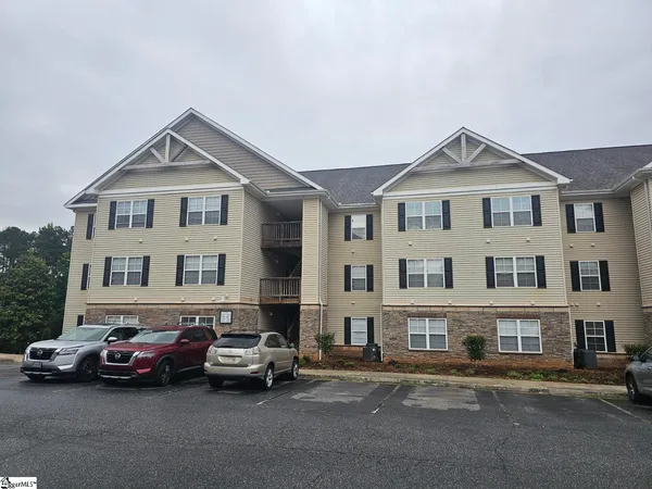 $215,000 | 402 Lookover Drive, Anderson, SC 29621