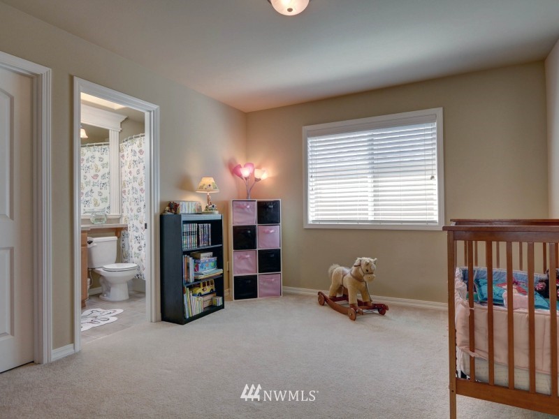 4020 215th Street Southeast Bothell, WA 98021 - Photo 17 of 20