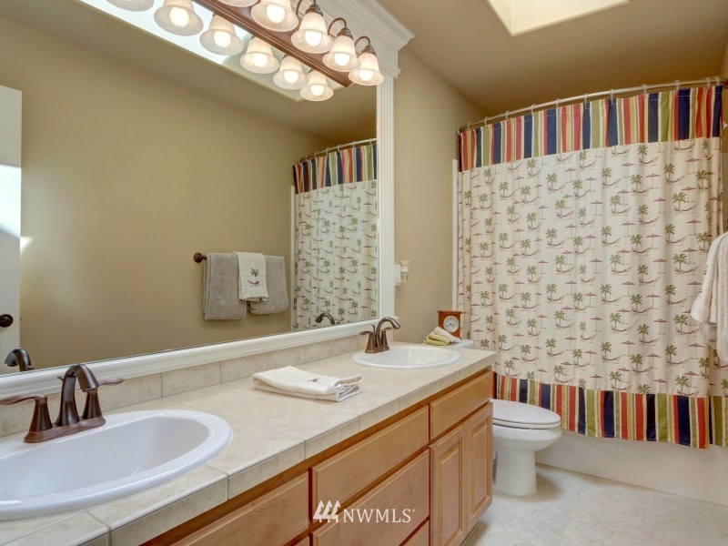 4020 215th Street Southeast Bothell, WA 98021 - Photo 18 of 20