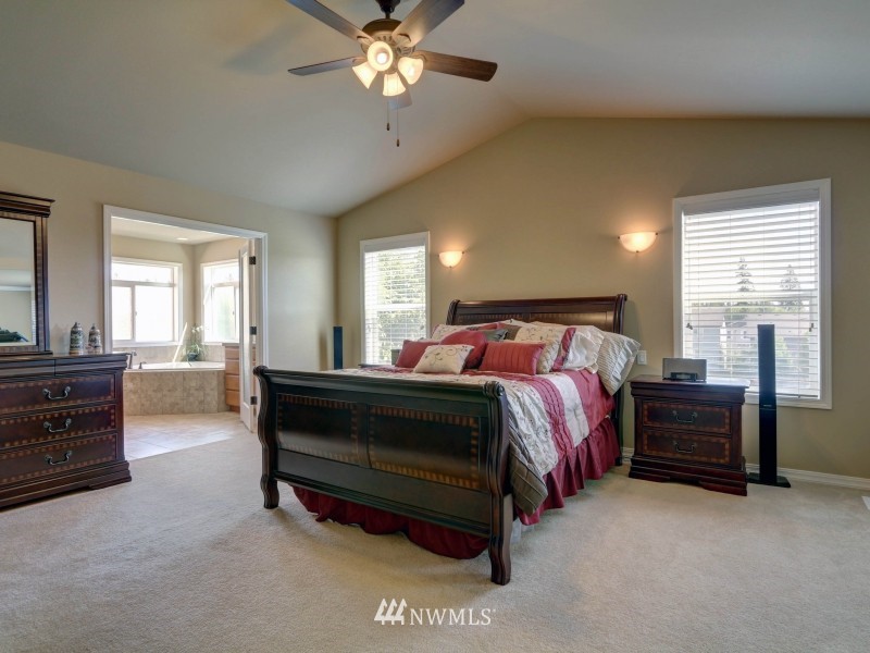 4020 215th Street Southeast Bothell, WA 98021 - Photo 10 of 20