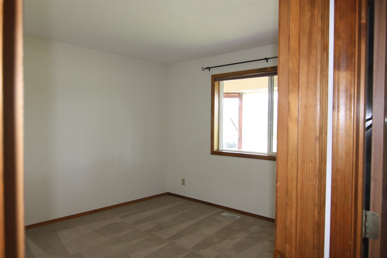 457 River Road Cusick, WA 99119 - Photo 11 of 19