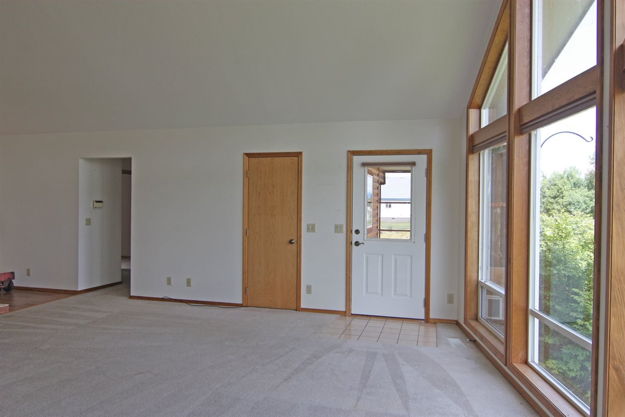 457 River Road Cusick, WA 99119 - Photo 16 of 19