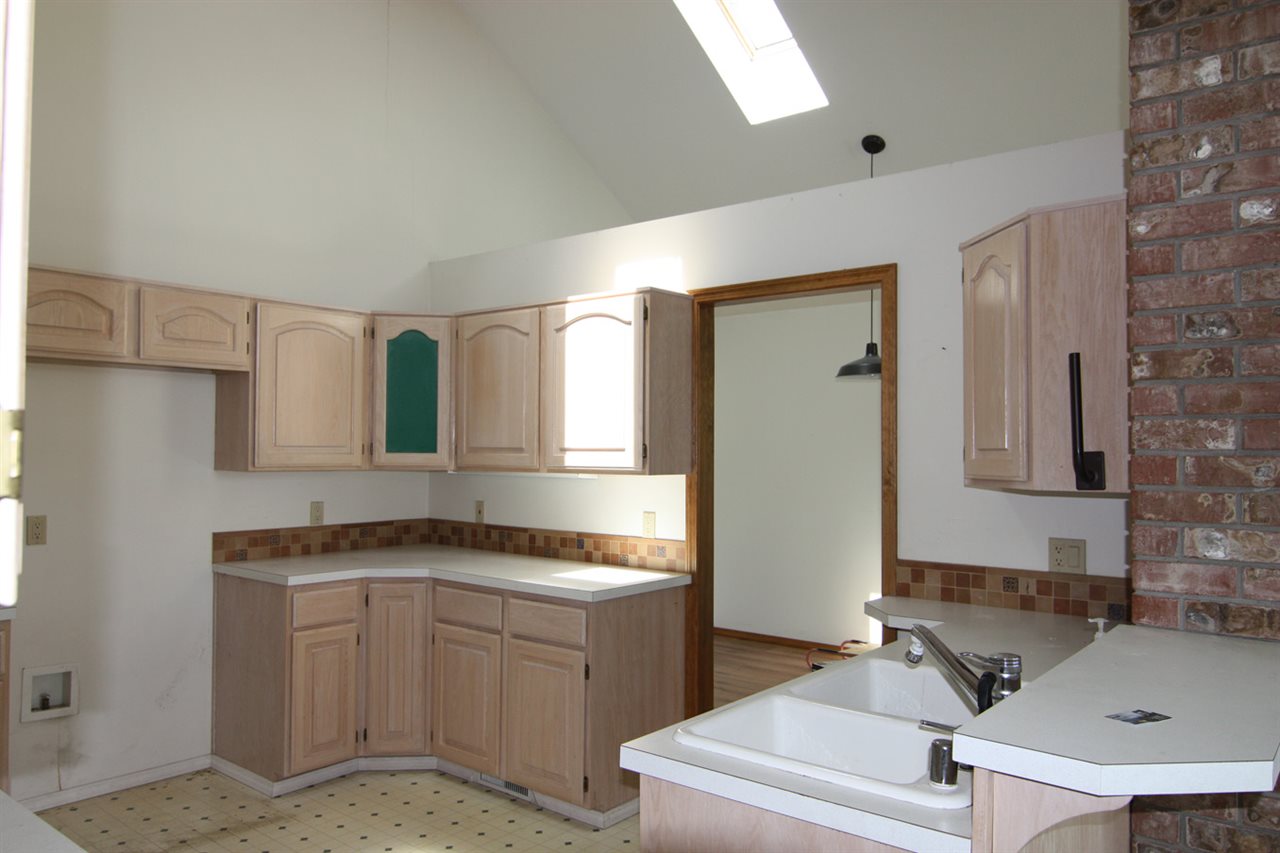 457 River Road Cusick, WA 99119 - Photo 4 of 19
